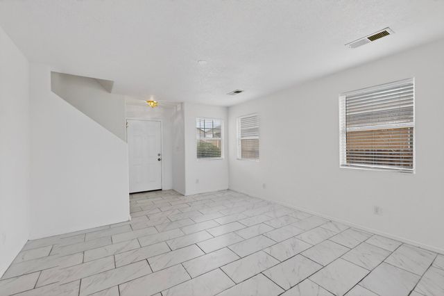 527 Saddle Blanket Trail SW, Albuquerque, NM 87121