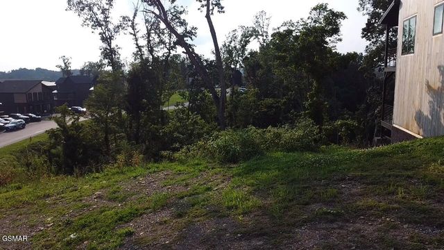 145 Reedmont Way, Sevierville, TN 37876