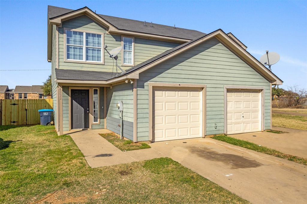 4532 Alamosa Street, Fort Worth, TX 76119