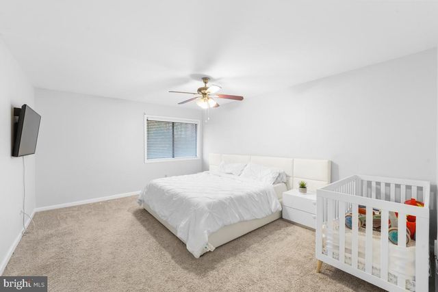 158 HENDERSON PL, Hightstown, NJ 08520