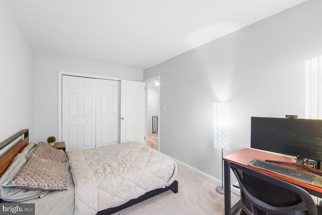 158 HENDERSON PL, Hightstown, NJ 08520