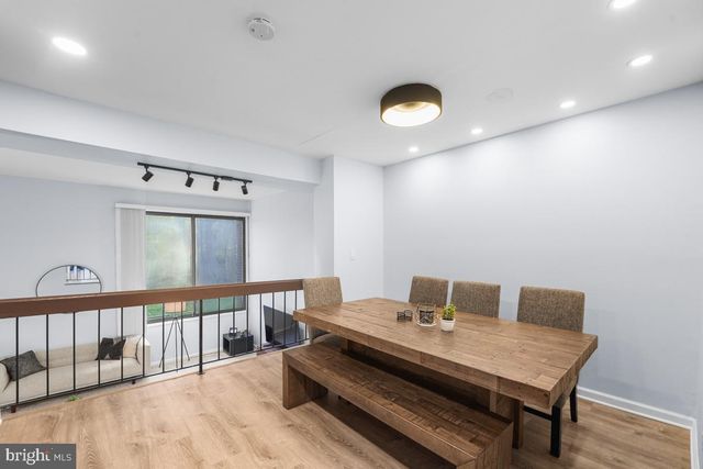 158 HENDERSON PL, Hightstown, NJ 08520