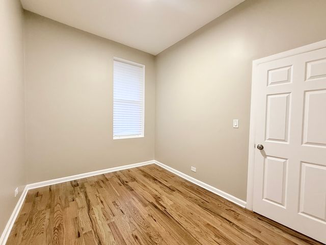 4038 W Congress Parkway, Chicago, IL 60624