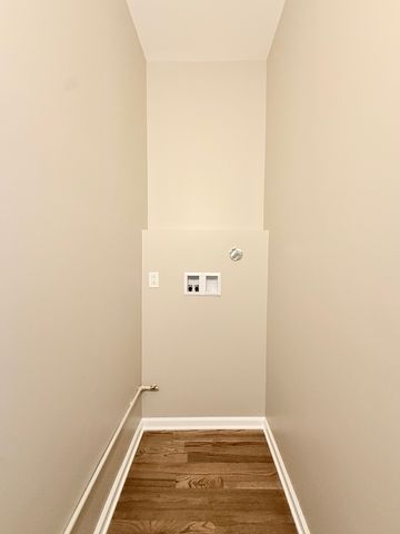 4038 W Congress Parkway, Chicago, IL 60624