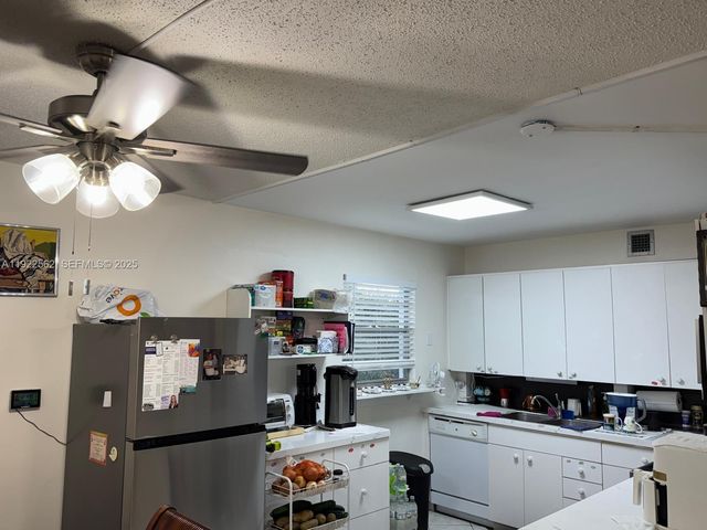 4001 Upminster J 4001, Deerfield Beach, FL 33442