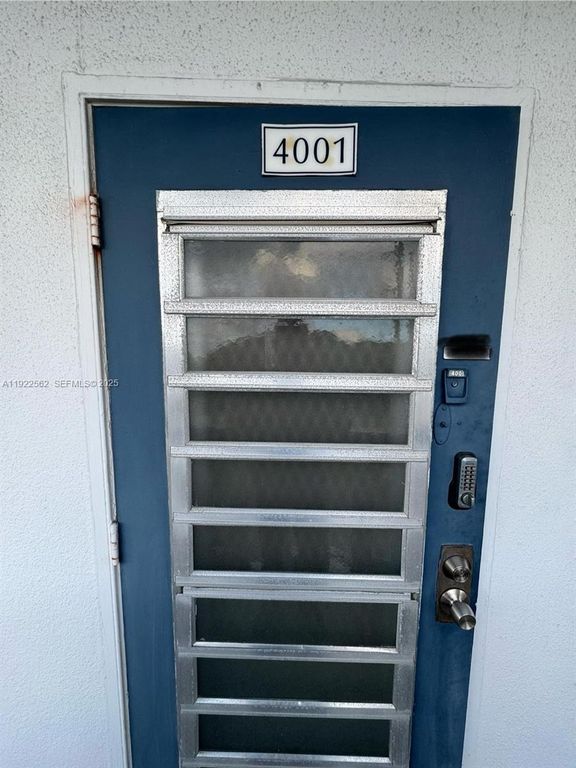 4001 Upminster J 4001, Deerfield Beach, FL 33442