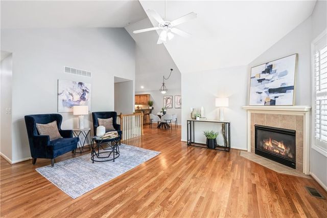 15183 S Greenwood Street 2700, Olathe, KS 66062