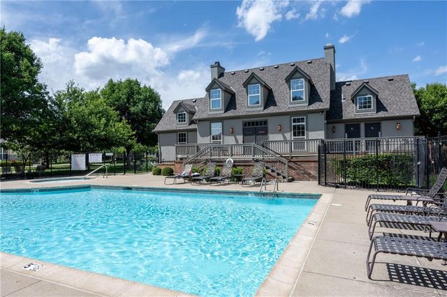15183 S Greenwood Street 2700, Olathe, KS 66062