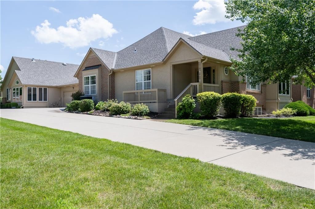 15183 S Greenwood Street 2700, Olathe, KS 66062