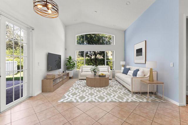 18921 SW 15th Street, Pembroke Pines, FL 33029