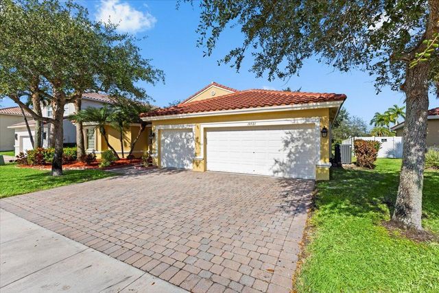 18921 SW 15th Street, Pembroke Pines, FL 33029