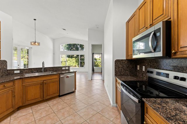 18921 SW 15th Street, Pembroke Pines, FL 33029