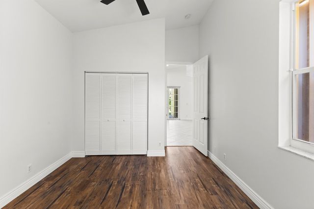 18921 SW 15th Street, Pembroke Pines, FL 33029