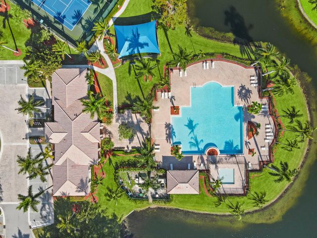 18921 SW 15th Street, Pembroke Pines, FL 33029