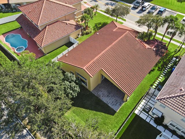 18921 SW 15th Street, Pembroke Pines, FL 33029