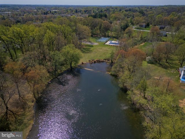 1398 MORSTEIN RD, West Chester, PA 19380