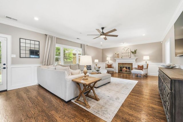 8792 FERNWOOD CV, Germantown, TN 38138