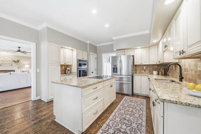 8792 FERNWOOD CV, Germantown, TN 38138