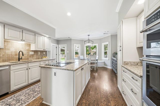 8792 FERNWOOD CV, Germantown, TN 38138
