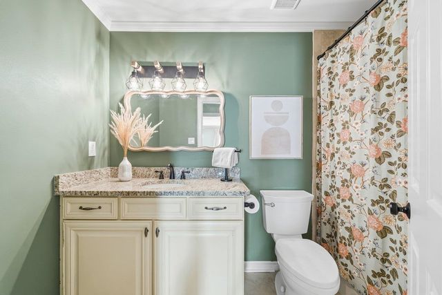 8792 FERNWOOD CV, Germantown, TN 38138