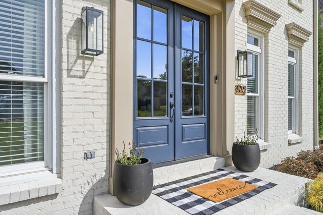 8792 FERNWOOD CV, Germantown, TN 38138
