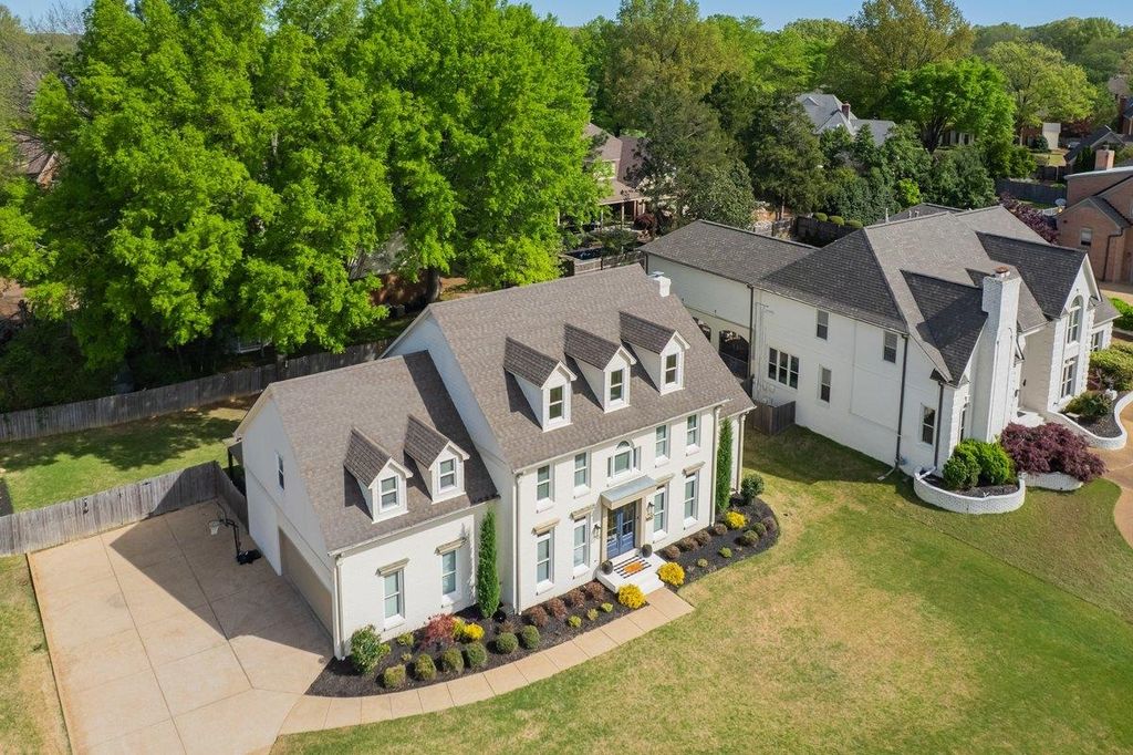 8792 FERNWOOD CV, Germantown, TN 38138
