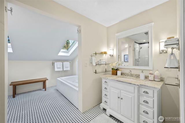 17830 66th Place W, Lynnwood, WA 98037