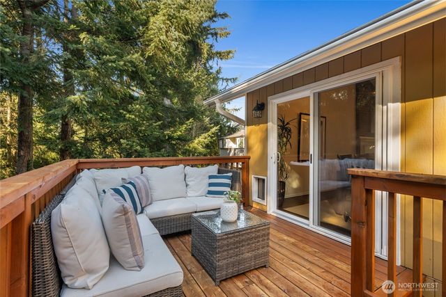 17830 66th Place W, Lynnwood, WA 98037