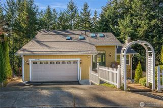 17830 66th Place W, Lynnwood, WA 98037