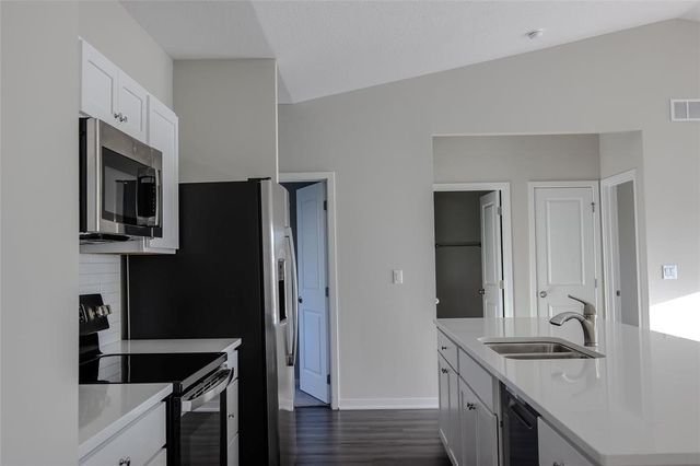 964 NE 64th Avenue, Des Moines, IA 50313