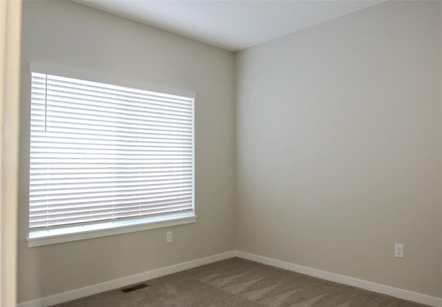 964 NE 64th Avenue, Des Moines, IA 50313