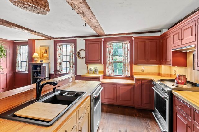 114 Western Avenue, Henniker, NH 03242