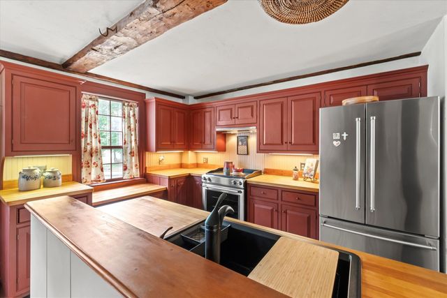 114 Western Avenue, Henniker, NH 03242