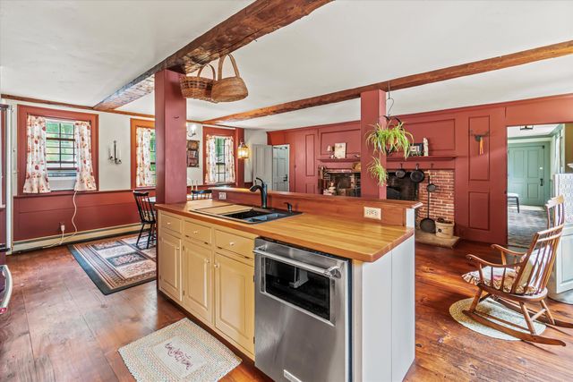 114 Western Avenue, Henniker, NH 03242