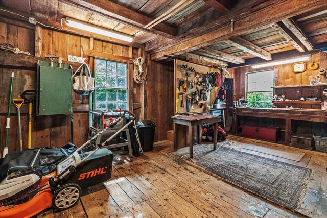 114 Western Avenue, Henniker, NH 03242