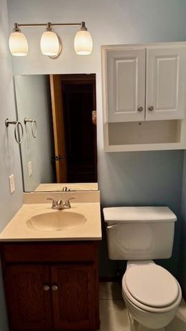 213 N Ryan's Way, St Joseph, MO 64506