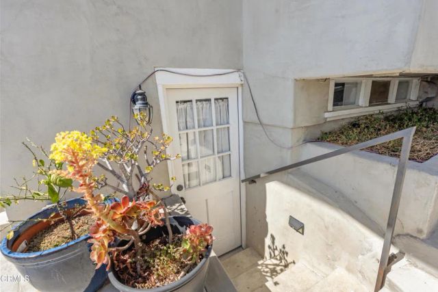 981 Poli Street, Ventura, CA 93001
