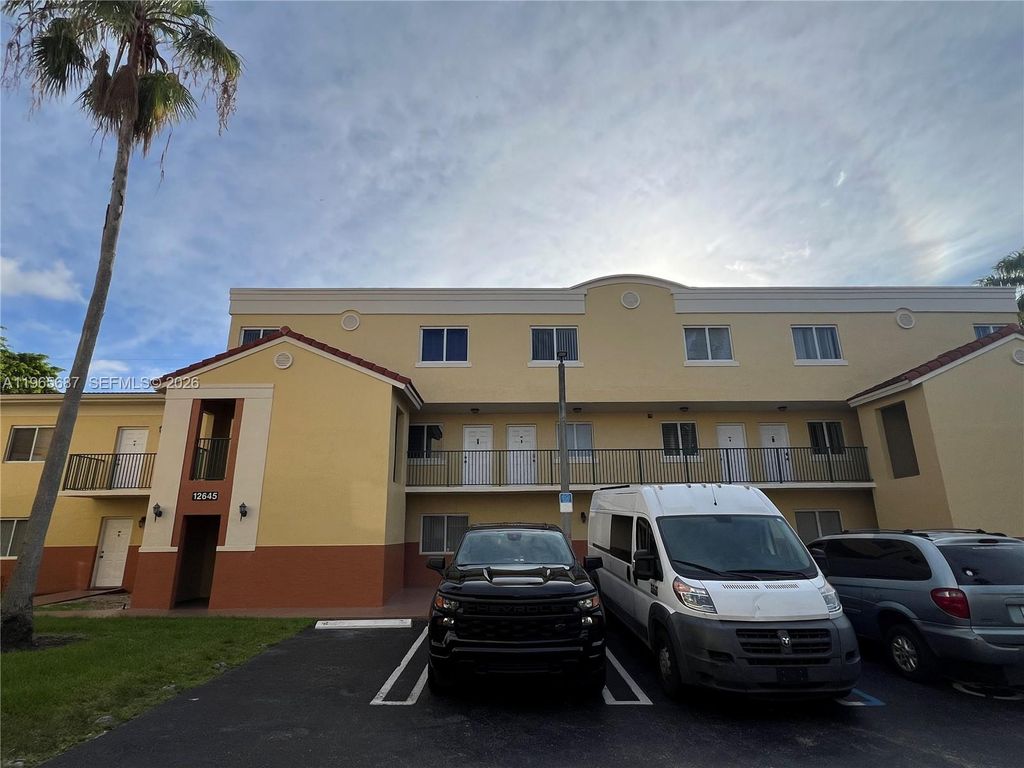 12645 SW 91st Street 202, Miami, FL 33186
