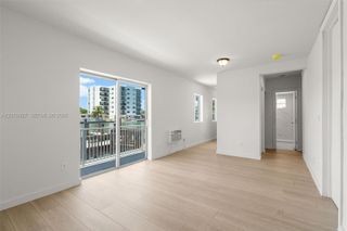 7930 Tatum Waterway Dr S1, Miami Beach, FL 33141