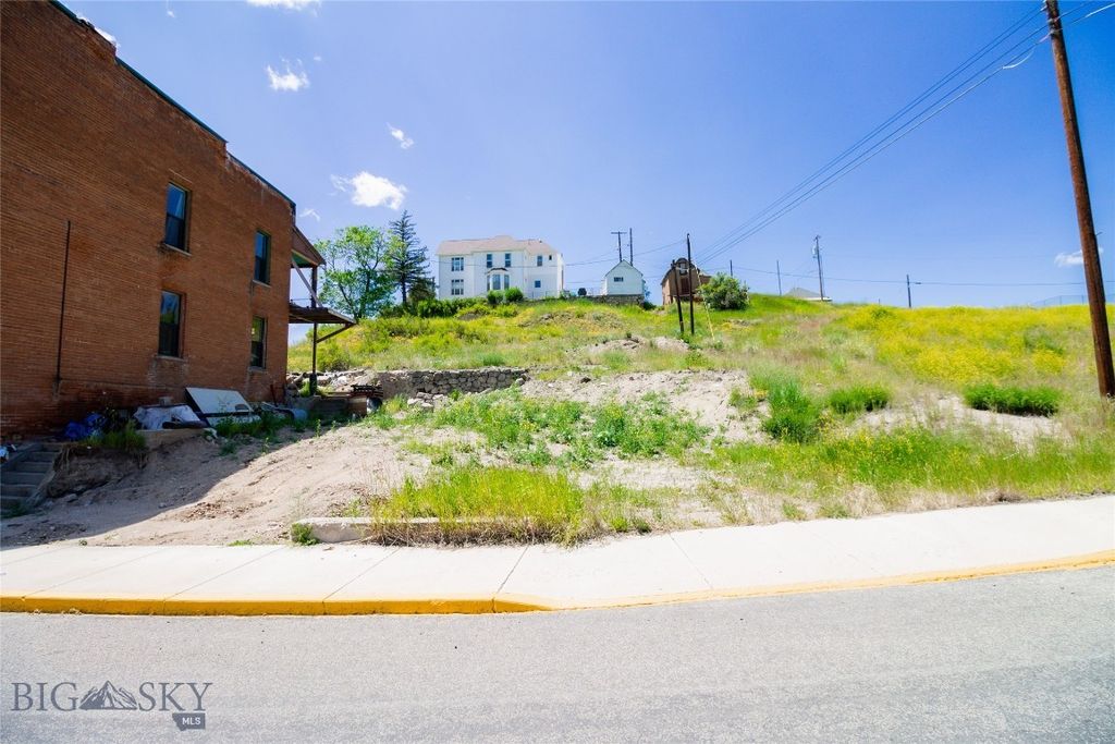 405 N Montana, Butte, MT 59701 photo 2