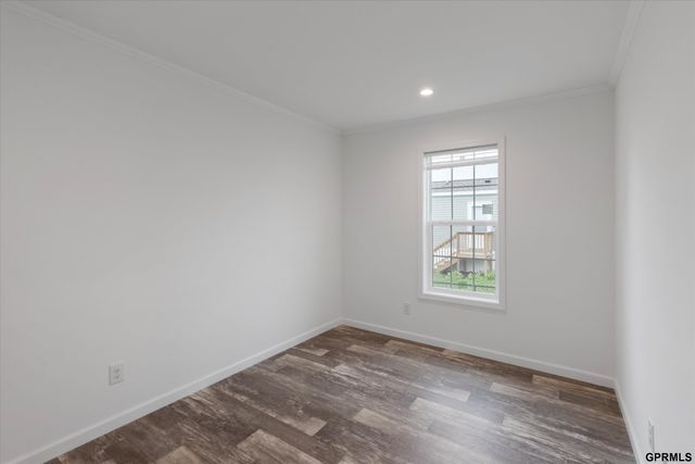 306 E 37 Street, Bellevue, NE 68005