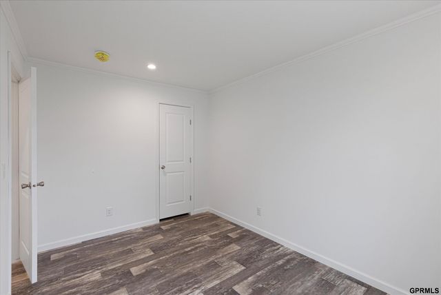 306 E 37 Street, Bellevue, NE 68005