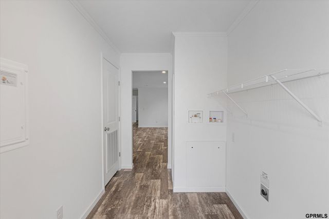 306 E 37 Street, Bellevue, NE 68005