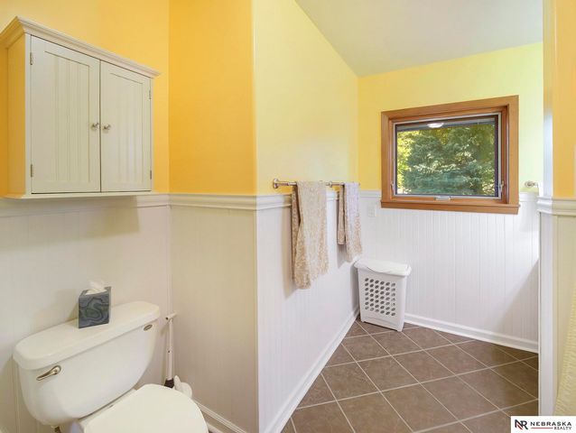 929 S Cotner Boulevard, Lincoln, NE 68510