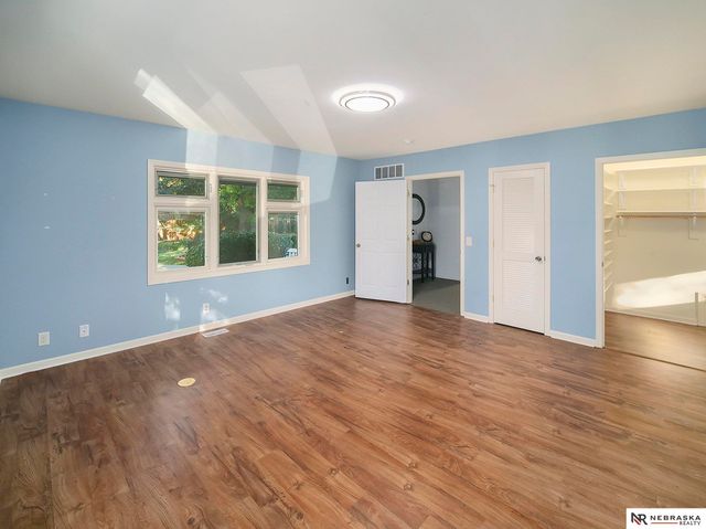 929 S Cotner Boulevard, Lincoln, NE 68510