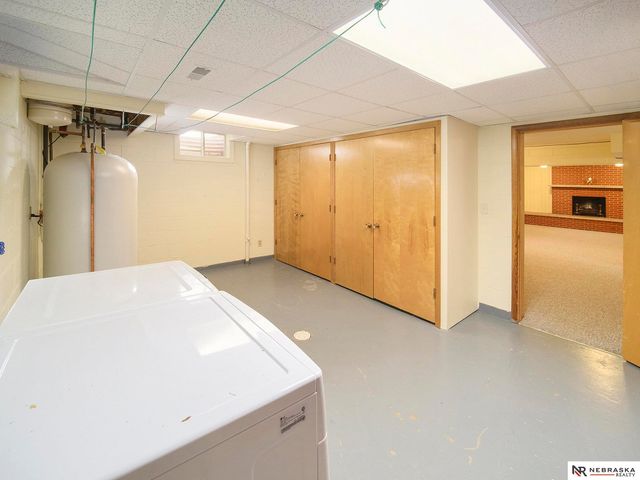 929 S Cotner Boulevard, Lincoln, NE 68510