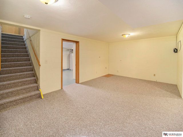 929 S Cotner Boulevard, Lincoln, NE 68510