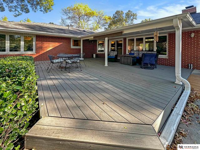 929 S Cotner Boulevard, Lincoln, NE 68510