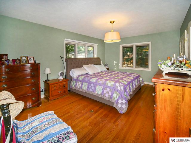 929 S Cotner Boulevard, Lincoln, NE 68510