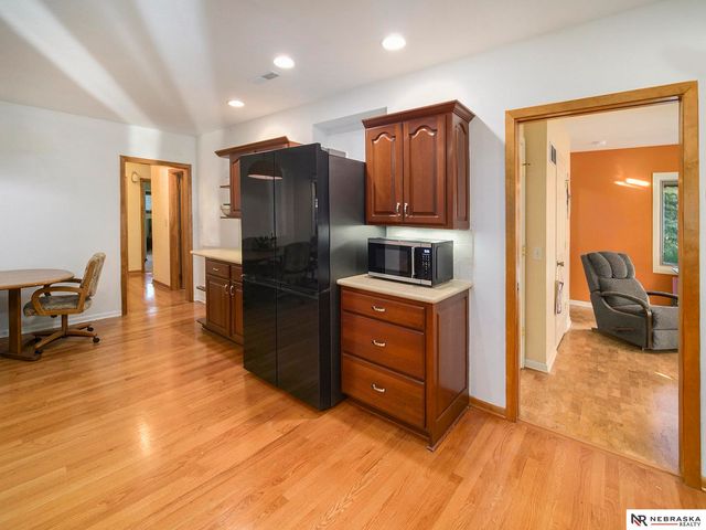 929 S Cotner Boulevard, Lincoln, NE 68510